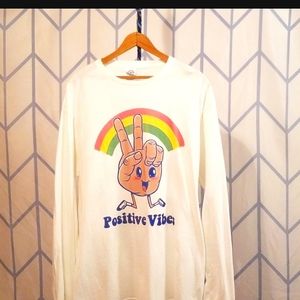 🤶PRICEDROP🤶POSITIVE VIBES Longsleeve Tee.
